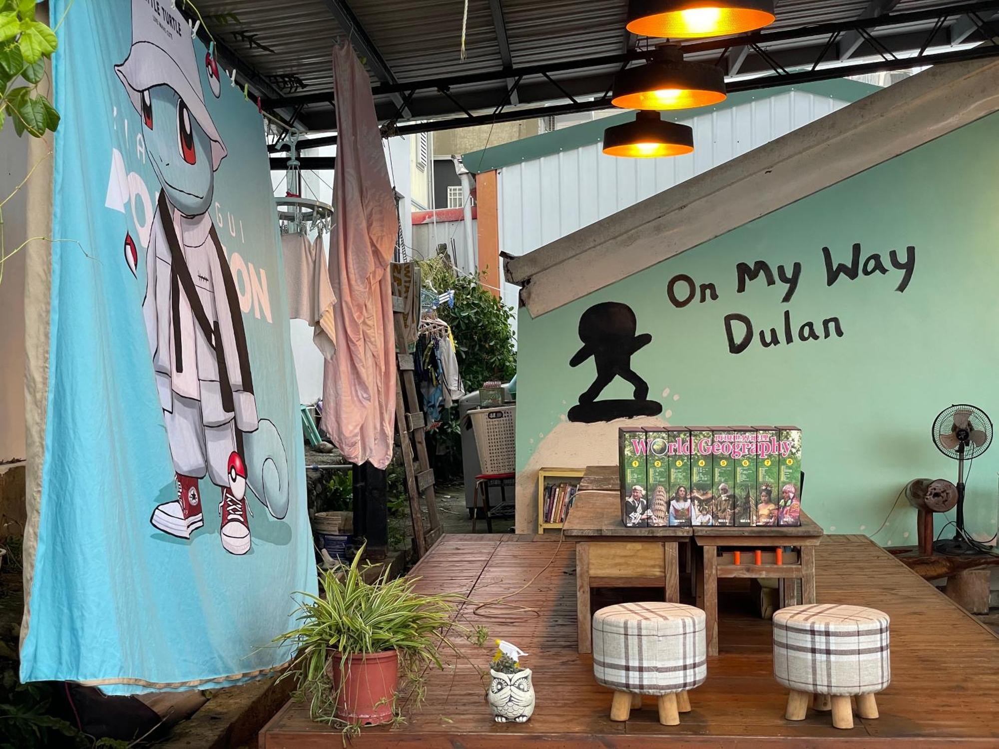 On My Way Dulan Hostel Donghe Exterior foto